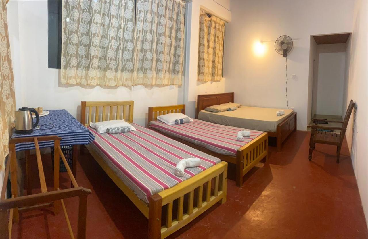 Sunil'S Homestay Sinharaja Kalawana Quarto foto